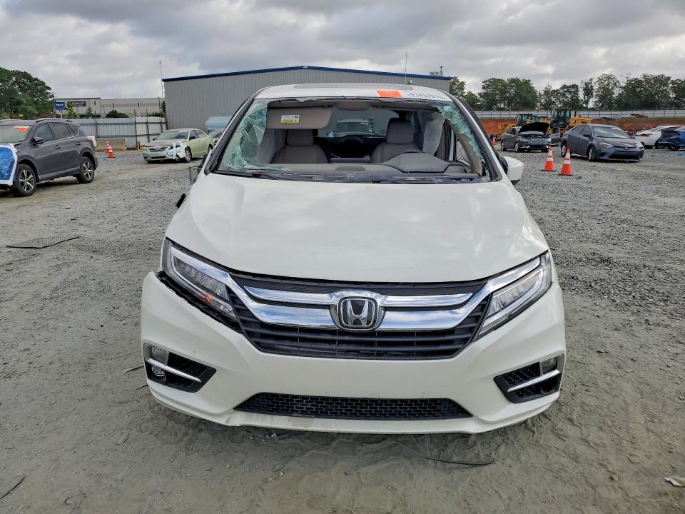 Photo 5 from auction – 2018 HONDA ODYSSEY with VIN 5FNRL6H87JB019448