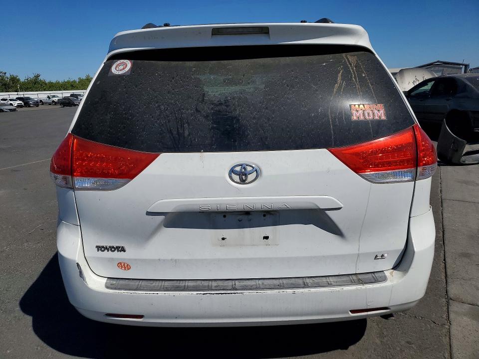 صورة رقم 6 من المزاد - 2011 TOYOTA SIENNA مع VIN 5TDKK3DC5BS097429