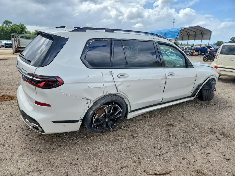 Photo 3 from auction – 2025 BMW X7 with VIN 5UX23EM07S9W54448