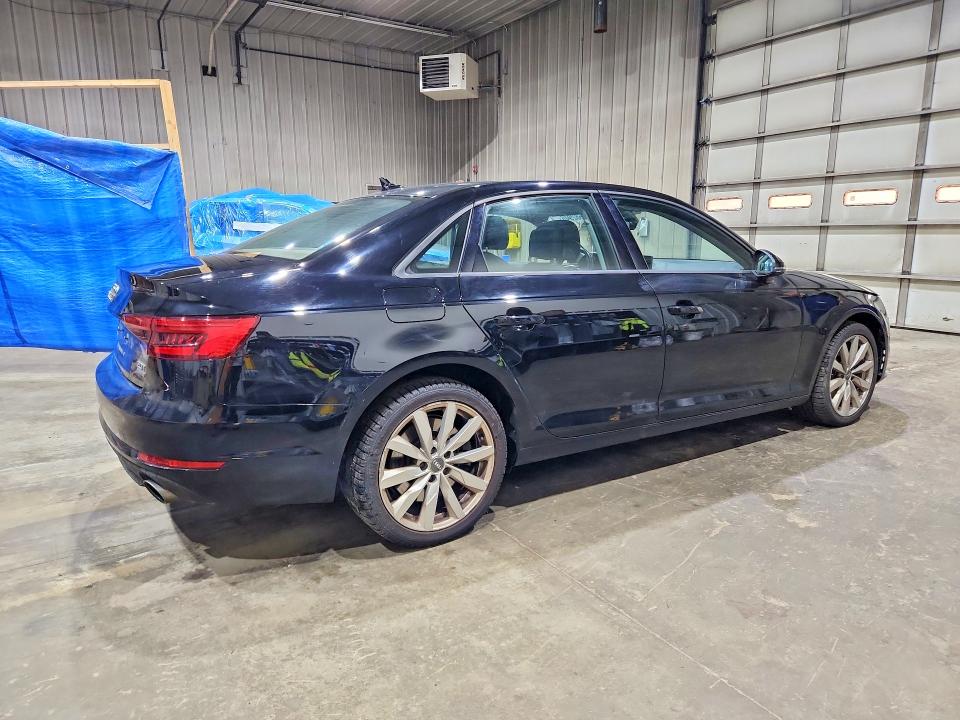 Photo 3 from auction – 2017 AUDI A4 with VIN WAUANAF44HN029700