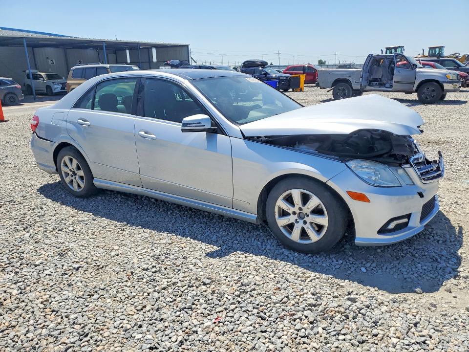 Photo 4 from auction – 2011 MERCEDES-BENZ E with VIN WDDHF8HB1BA392026