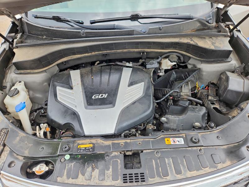 Photo 11 from auction – 2015 KIA SORENTO with VIN 5XYKU4A77FG657252