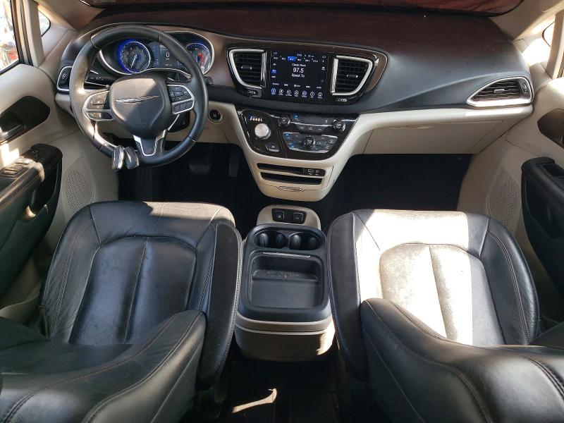 Photo 8 from auction – 2017 CHRYSLER PACIFICA with VIN 2C4RC1BG2HR576575