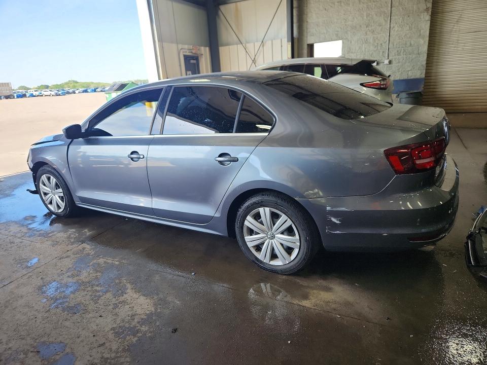 Photo 2 from auction – 2017 VOLKSWAGEN JETTA with VIN 3VW2B7AJ7HM211351
