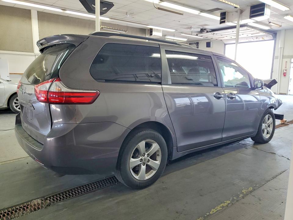 Photo 3 from auction – 2015 TOYOTA SIENNA with VIN 5TDKK3DC7FS626479