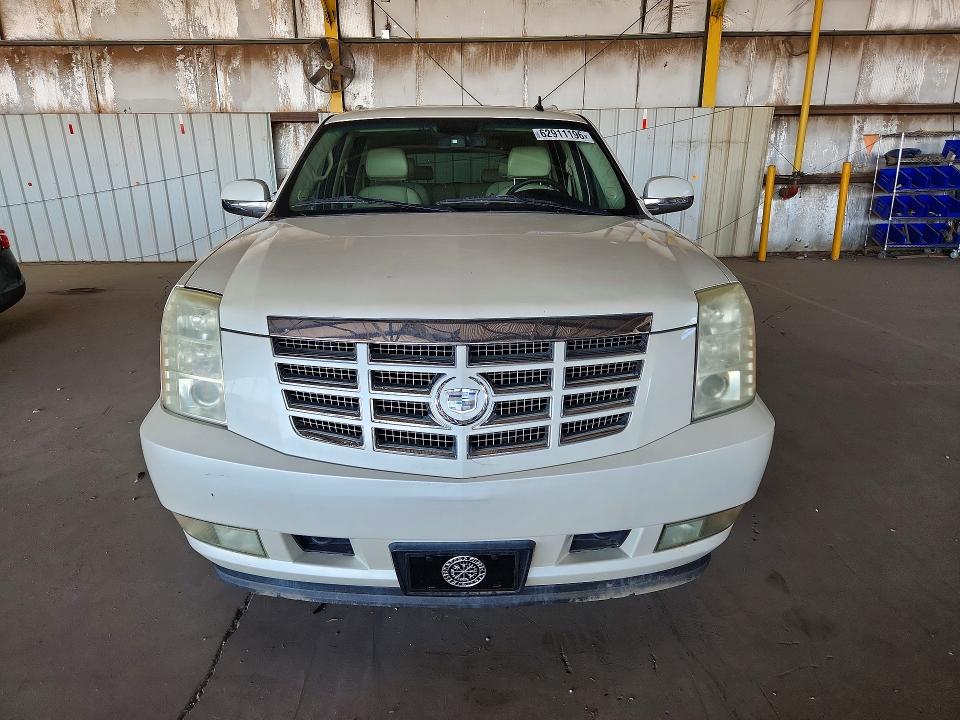 Photo 5 from auction – 2008 CADILLAC ESCALADE with VIN 1GYFK66888R271779