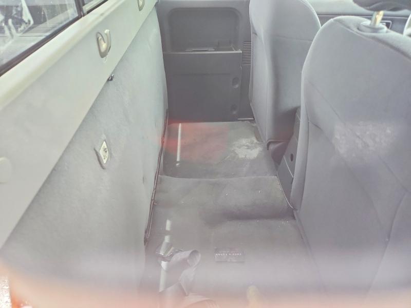 Photo 10 from auction – 2004 NISSAN FRONTIER with VIN 1N6DD26T64C407485