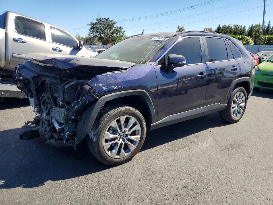 TOYOTA RAV4 2024 con VIN 2T3A1RFV4RW472252 - Foto de la subasta