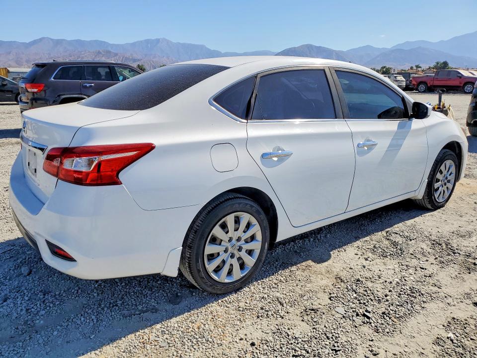Photo 3 from auction – 2017 NISSAN SENTRA with VIN 3N1AB7AP7HY210229