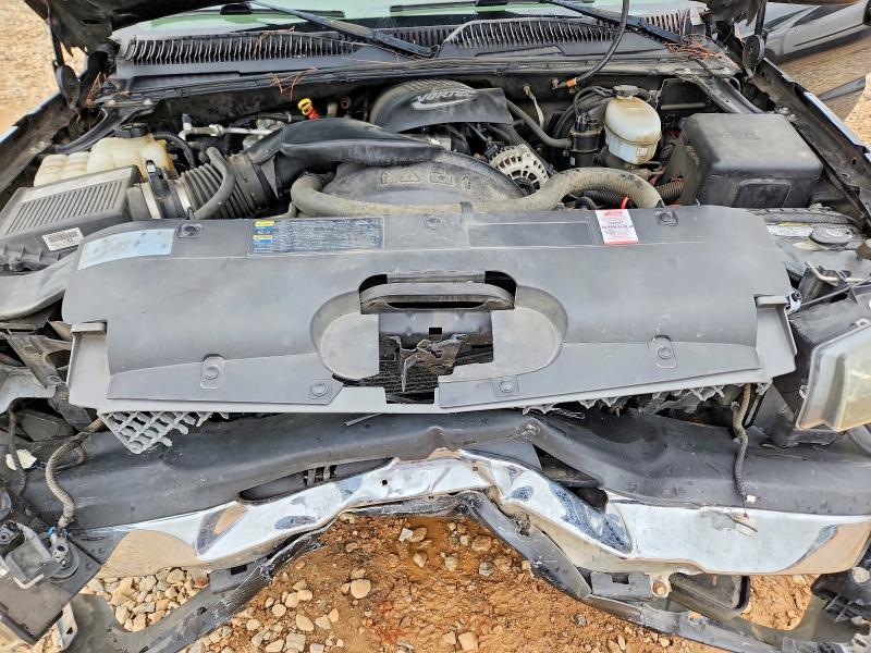 Photo 11 from auction – 2004 CHEVROLET SILVERADO with VIN 1GCEK19T34E210300