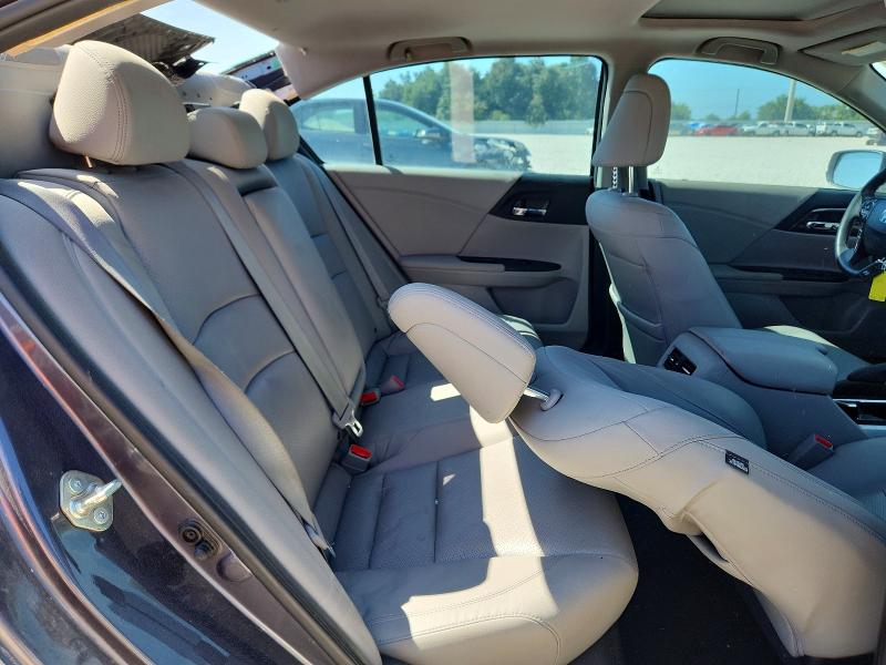 Photo 10 from auction – 2016 HONDA ACCORD with VIN 1HGCR2F85GA052080