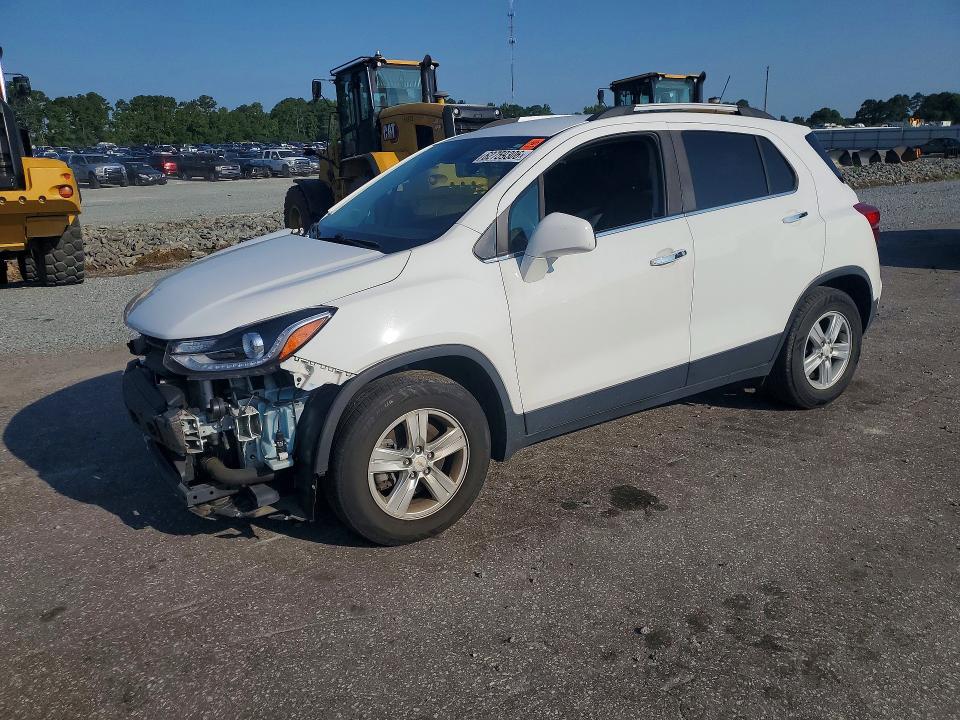 CHEVROLET TRAX 2019 with VIN KL7CJLSB2KB858195 - Photo from auction