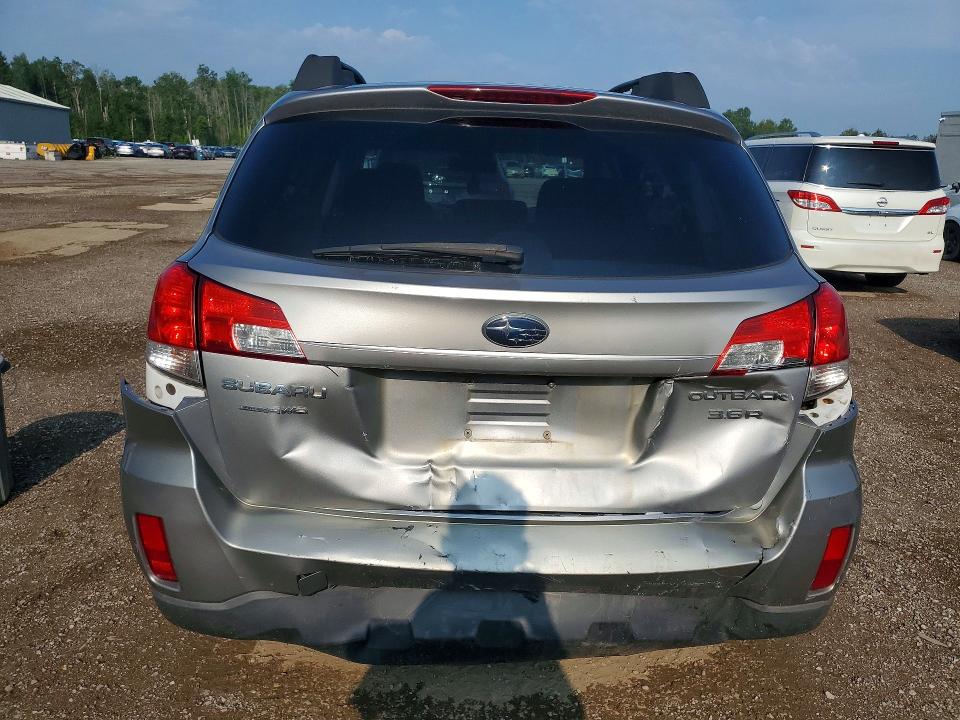 Photo 6 from auction – 2011 SUBARU OUTBACK with VIN 4S4BRJGC8B2401853