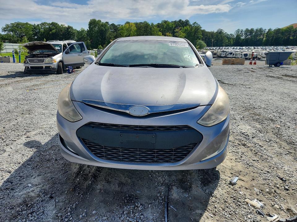 Photo 5 from auction – 2014 HYUNDAI SONATA with VIN KMHEC4A45EA116474