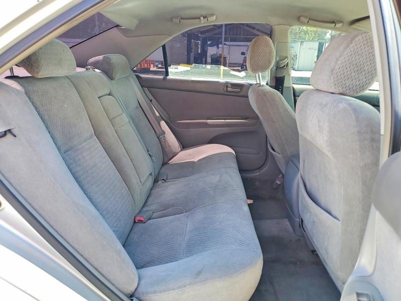 Photo 10 from auction – 2002 TOYOTA CAMRY with VIN JTDBE32K720038502