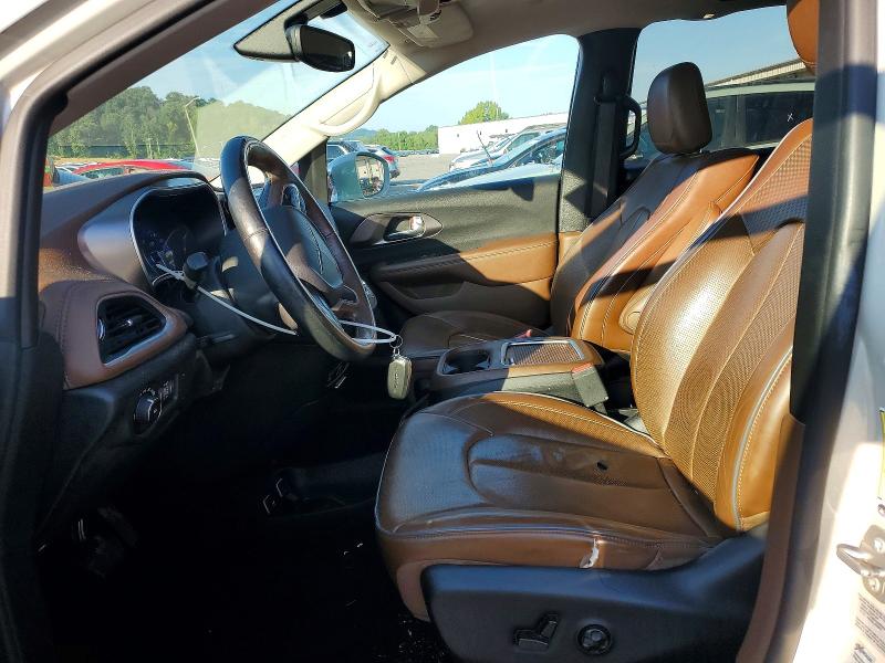 Photo 7 from auction – 2017 CHRYSLER PACIFICA with VIN 2C4RC1GG9HR770755