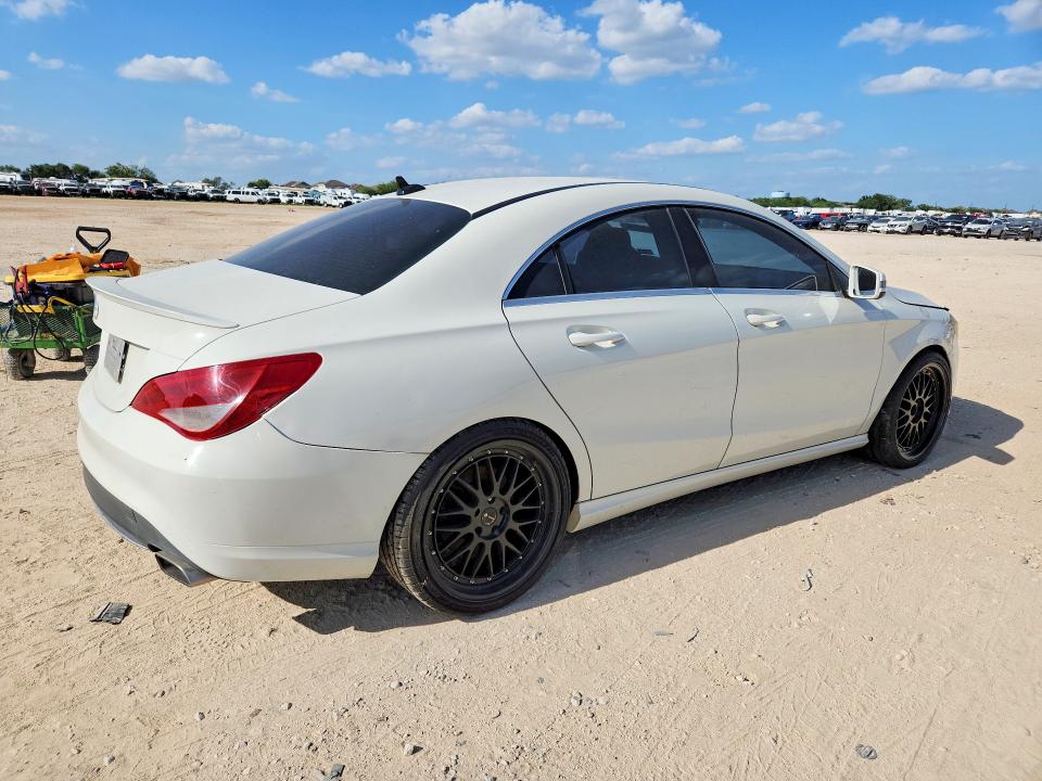 Photo 3 from auction – 2016 MERCEDES-BENZ CLA with VIN WDDSJ4EB3GN339054
