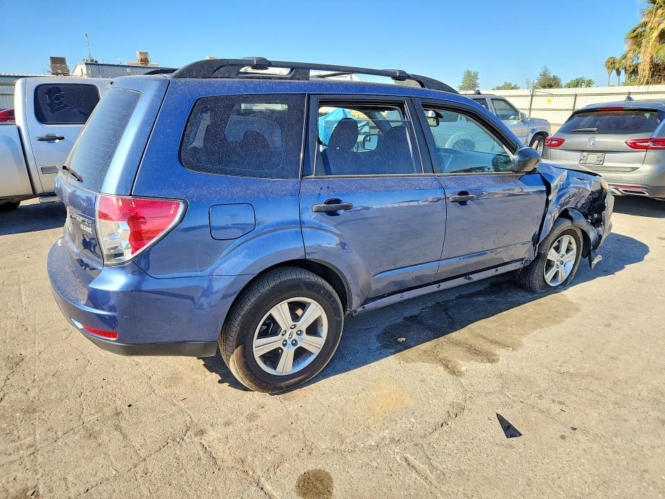 Photo 3 from auction – 2012 SUBARU FORESTER with VIN JF2SHABC7CH465851