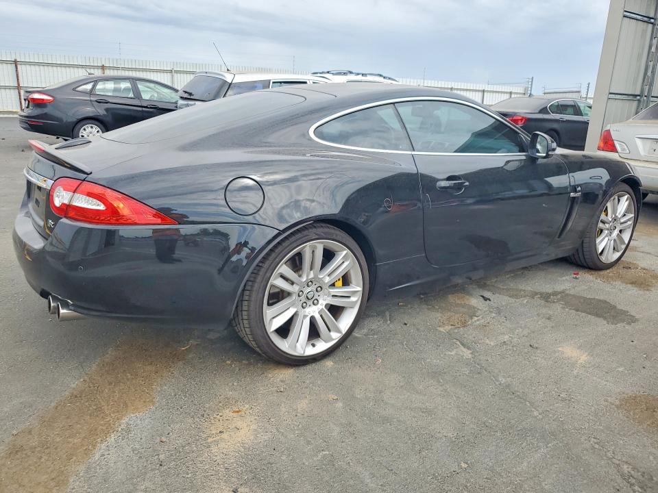 Photo 3 from auction – 2010 JAGUAR XKR with VIN SAJWA4DCXAMB35116