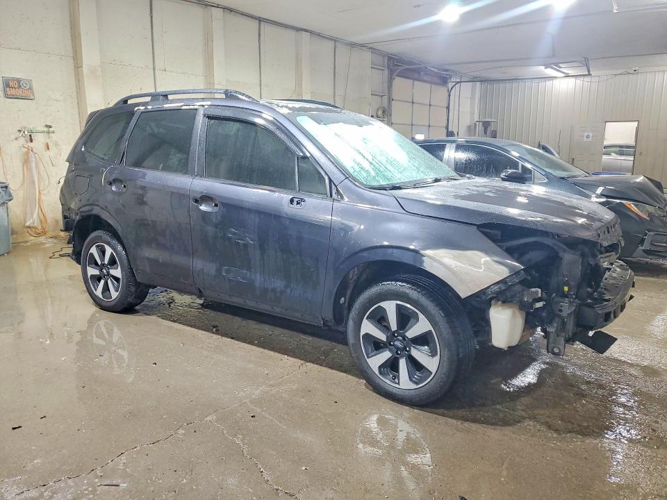 Photo 4 from auction – 2018 SUBARU FORESTER with VIN JF2SJAEC7JH585629