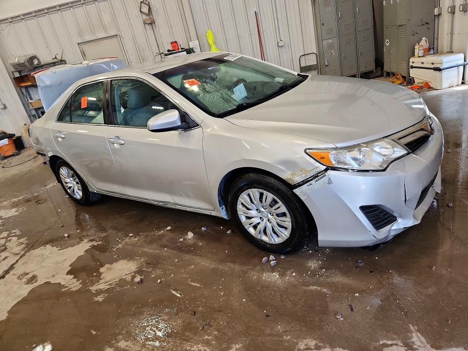 Photo 4 from auction – 2014 TOYOTA CAMRY with VIN 4T4BF1FKXER380147