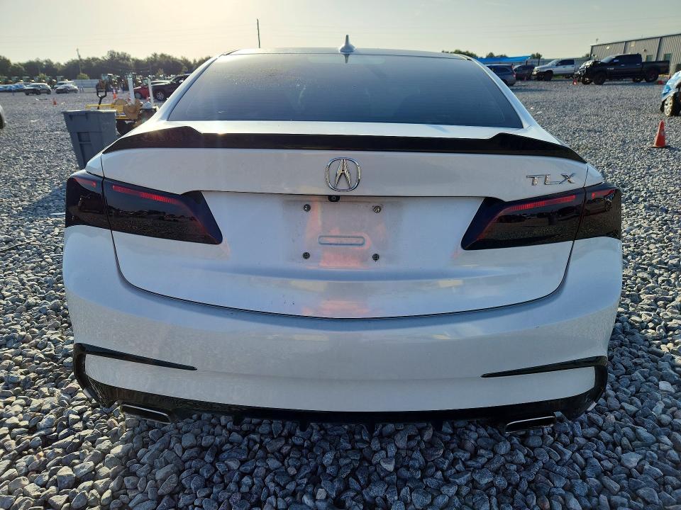 Photo 6 from auction – 2019 ACURA TLX with VIN 19UUB2F38KA001663