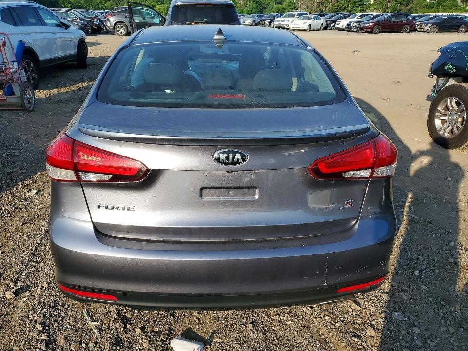 Photo 6 from auction – 2018 KIA FORTE with VIN 3KPFL4A71JE177153