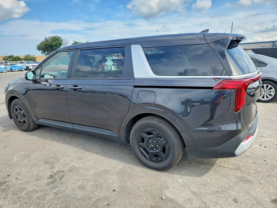 Photo 2 from auction – 2026 KIA CARNIVAL with VIN KNDNB5K38T6584654