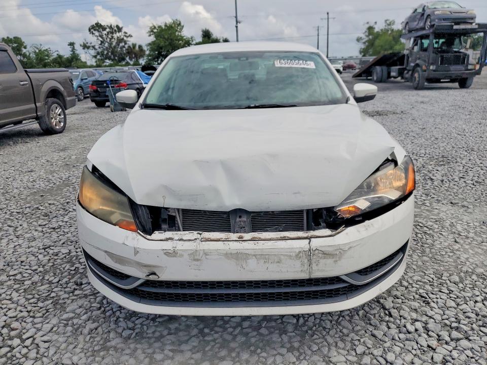 Photo 5 from auction – 2015 VOLKSWAGEN PASSAT with VIN 1VWAS7A31FC030628