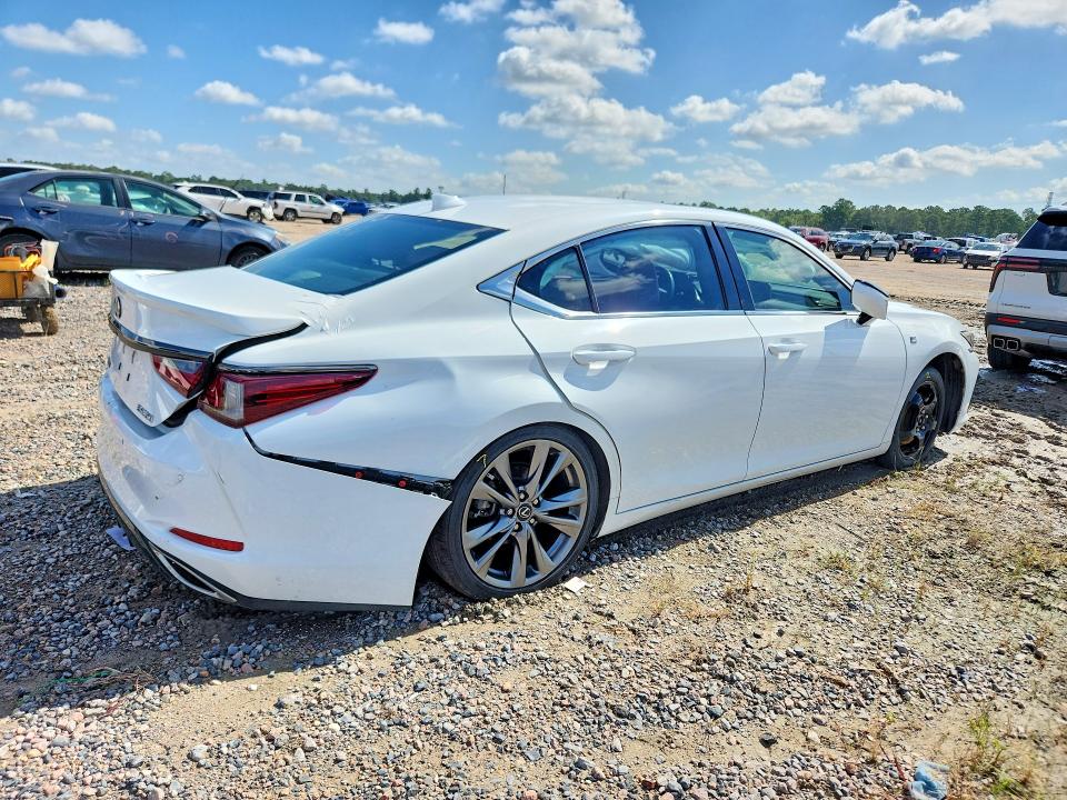 Photo 3 from auction – 2019 LEXUS ES with VIN 58ABZ1B15KU022750