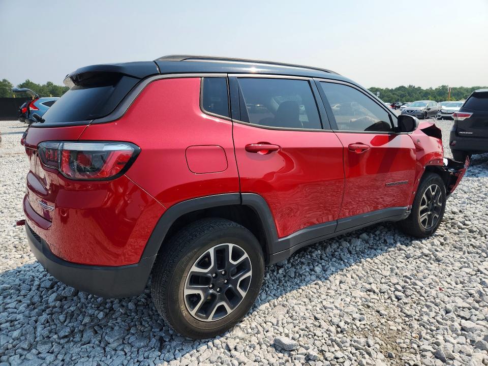 Photo 3 from auction – 2020 JEEP COMPASS with VIN 3C4NJDDB2LT177176