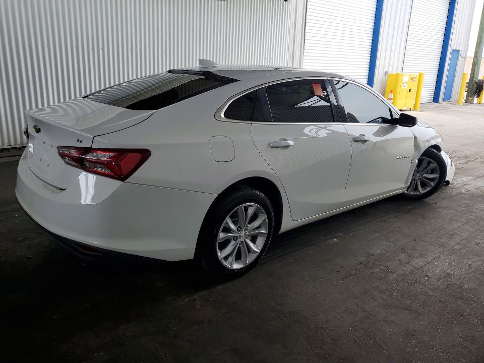 Photo 3 from auction – 2019 CHEVROLET MALIBU with VIN 1G1ZD5ST1KF135965