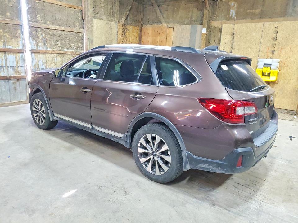 Photo 2 from auction – 2019 SUBARU OUTBACK with VIN 4S4BSETC2K3379831