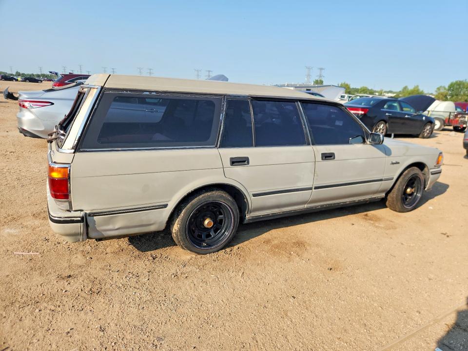 Photo 3 from auction – 1989 TOYO CROWN with VIN GS130709892