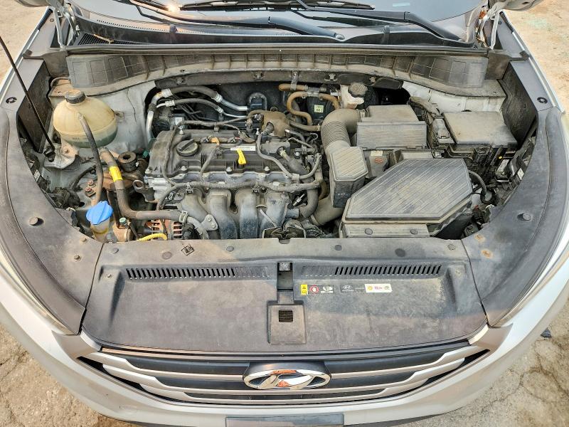 Photo 12 from auction – 2017 HYUNDAI TUCSON with VIN KM8J3CA42HU557443