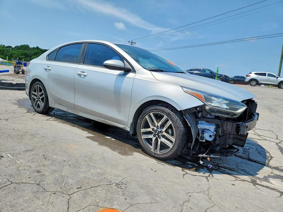 Foto 4 de la subasta – 2019 KIA FORTE con VIN 3KPF34AD3KE037645