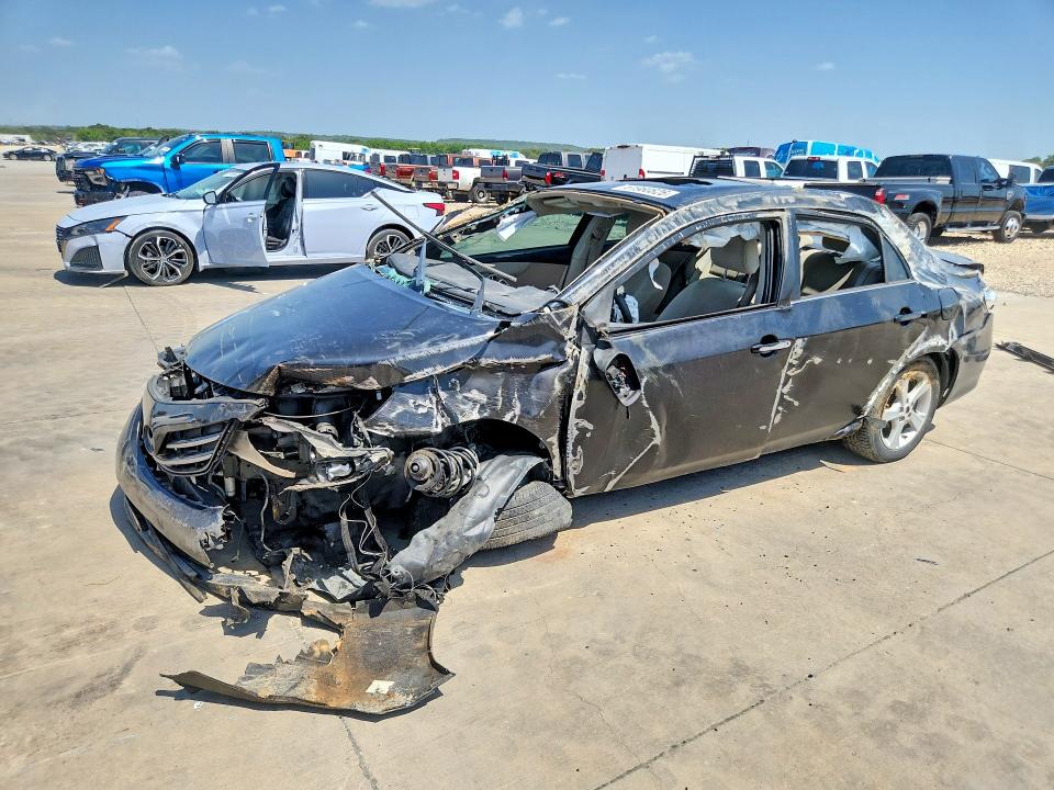 2013 TOYOTA COROLLA - Търг №61960826