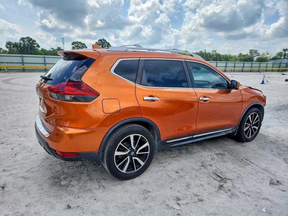 Photo 3 from auction – 2018 NISSAN ROGUE with VIN JN8AT2MT5JW456283