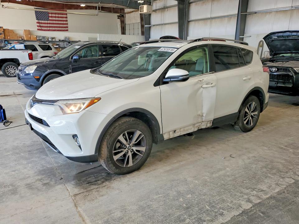 TOYOTA RAV4 2018 with VIN JTMRFREV2JJ189518 - Photo from auction