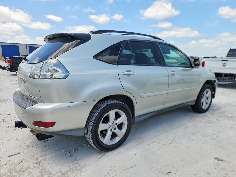 Photo 3 from auction – 2005 LEXUS RX with VIN 2T2GA31U85C030452