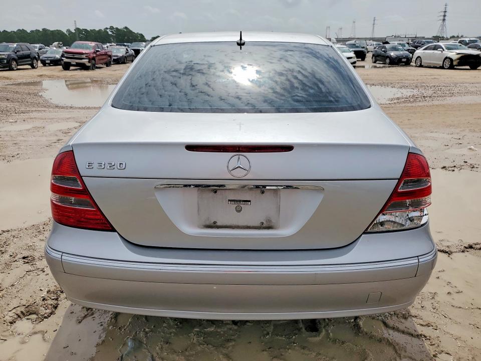 Photo 6 from auction – 2005 MERCEDES-BENZ E with VIN WDBUF65J25A661341