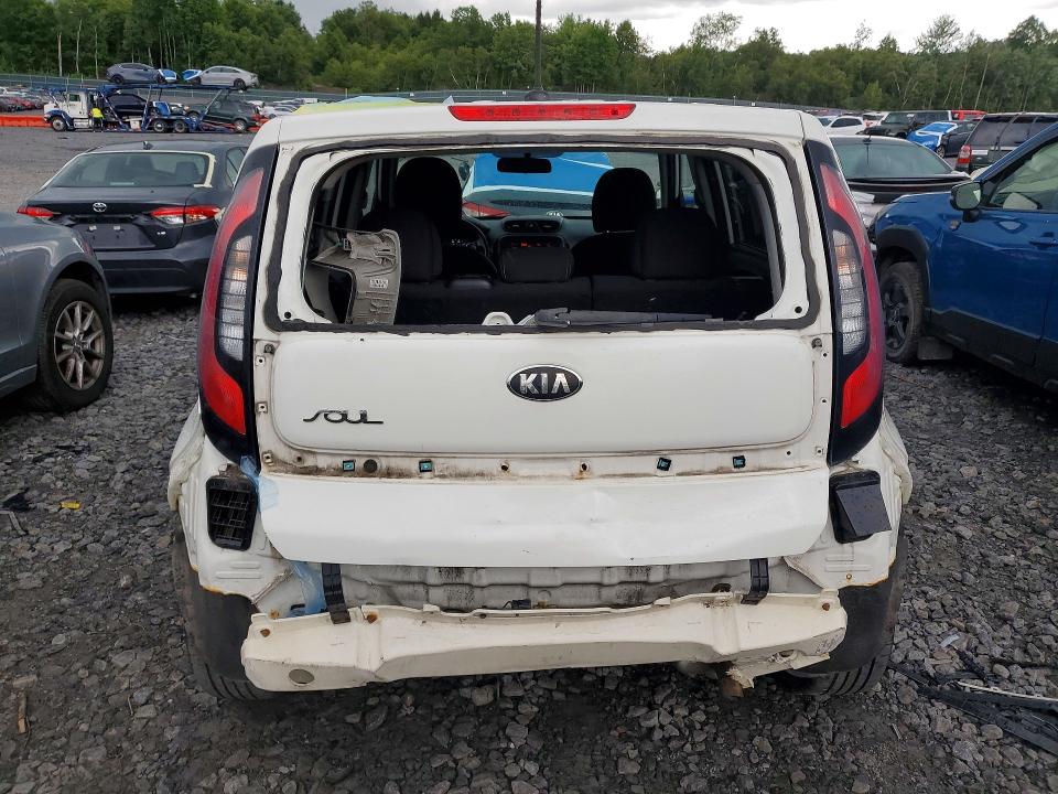 Photo 6 from auction – 2015 KIA SOUL with VIN KNDJN2A25F7232630