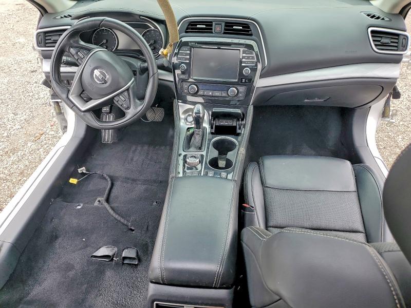 Photo 8 from auction – 2017 NISSAN MAXIMA with VIN 1N4AA6AP3HC400196