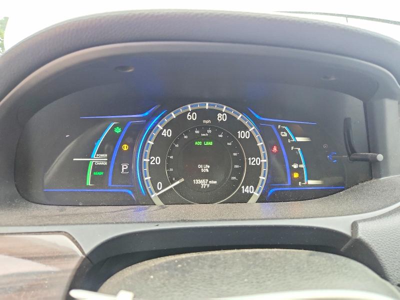 Photo 9 from auction – 2017 HONDA ACCORD with VIN JHMCR6F31HC001867
