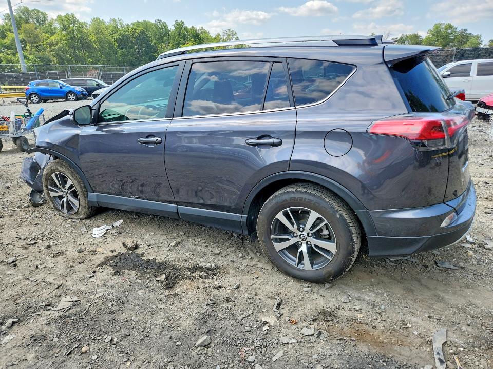 Photo 2 from auction – 2018 TOYOTA RAV4 with VIN JTMWFREV2JJ187528