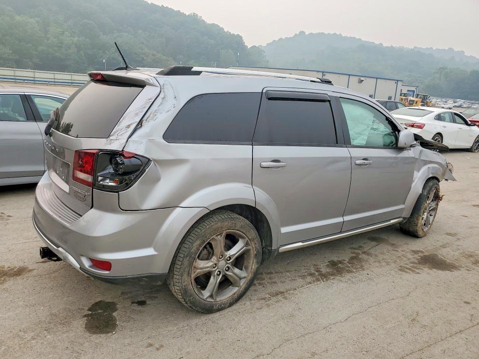 Photo 3 from auction – 2017 DODGE JOURNEY with VIN 3C4PDDGG7HT579760