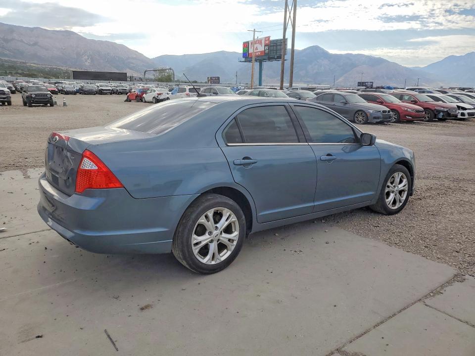 Photo 3 from auction – 2012 FORD FUSION with VIN 3FAHP0HA8CR285536