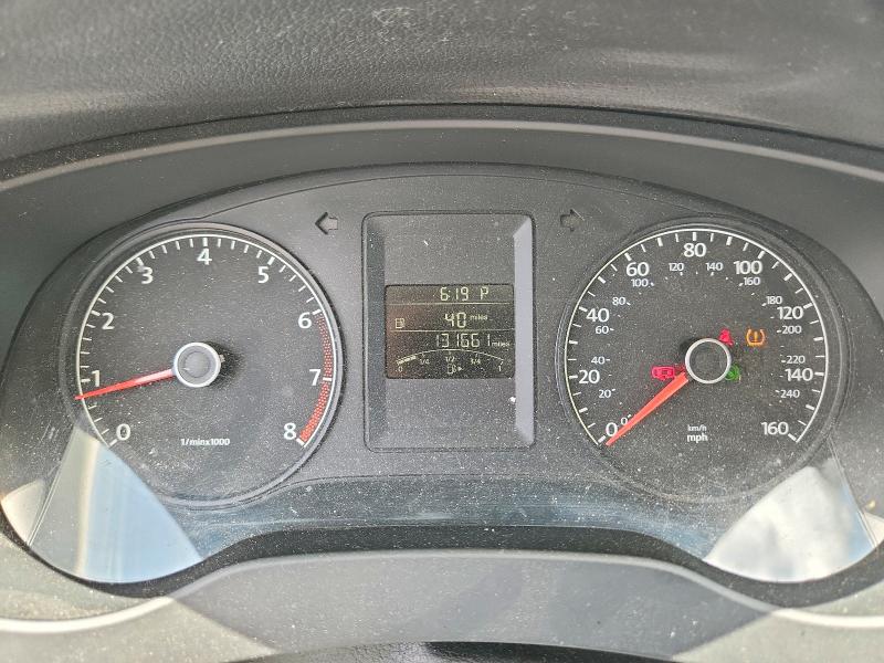 Photo 9 from auction – 2014 VOLKSWAGEN JETTA with VIN 3VW2K7AJ8EM357530