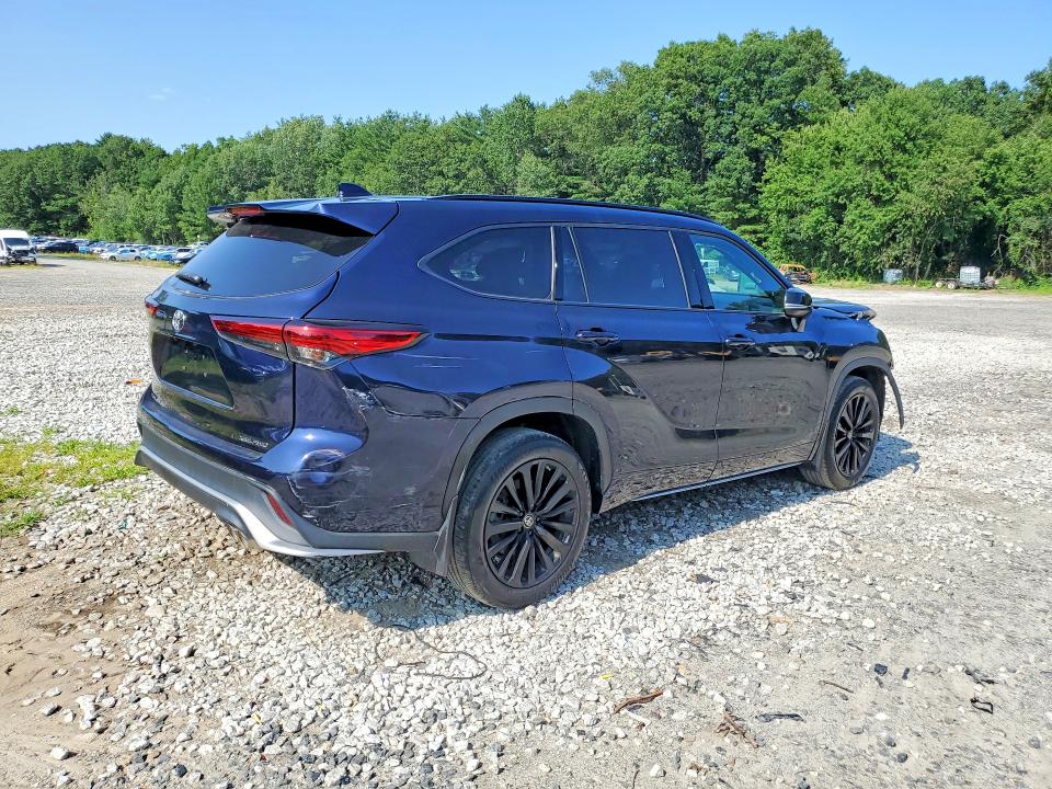 Photo 3 from auction – 2023 TOYOTA HIGHLANDER with VIN 5TDKDRBH0PS512837