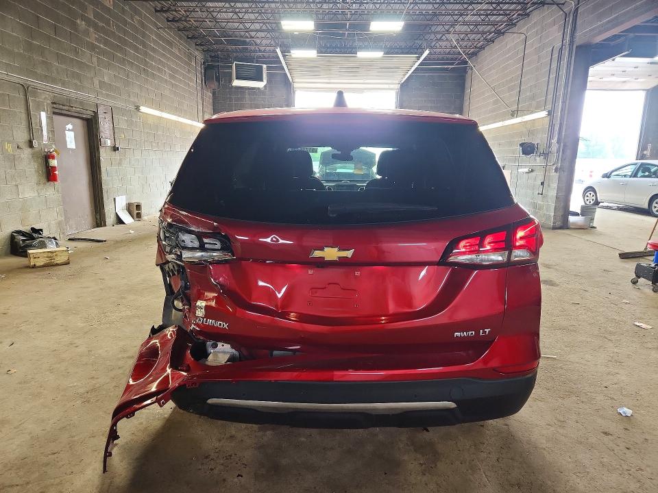 Photo 6 from auction – 2022 CHEVROLET EQUINOX with VIN 3GNAXUEV5NL120471